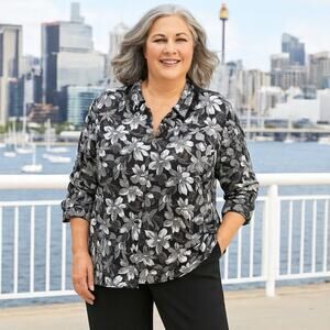 Joanna Plus Button Women's Size 3x Monochrome Floral Button Up 3/4 Sleeve